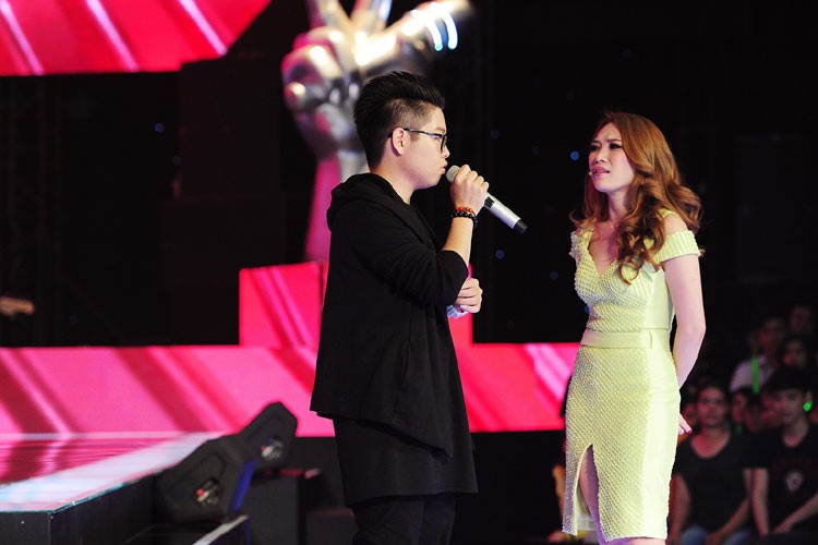 My Tam mua phu hoa cho thi sinh The Voice 2015